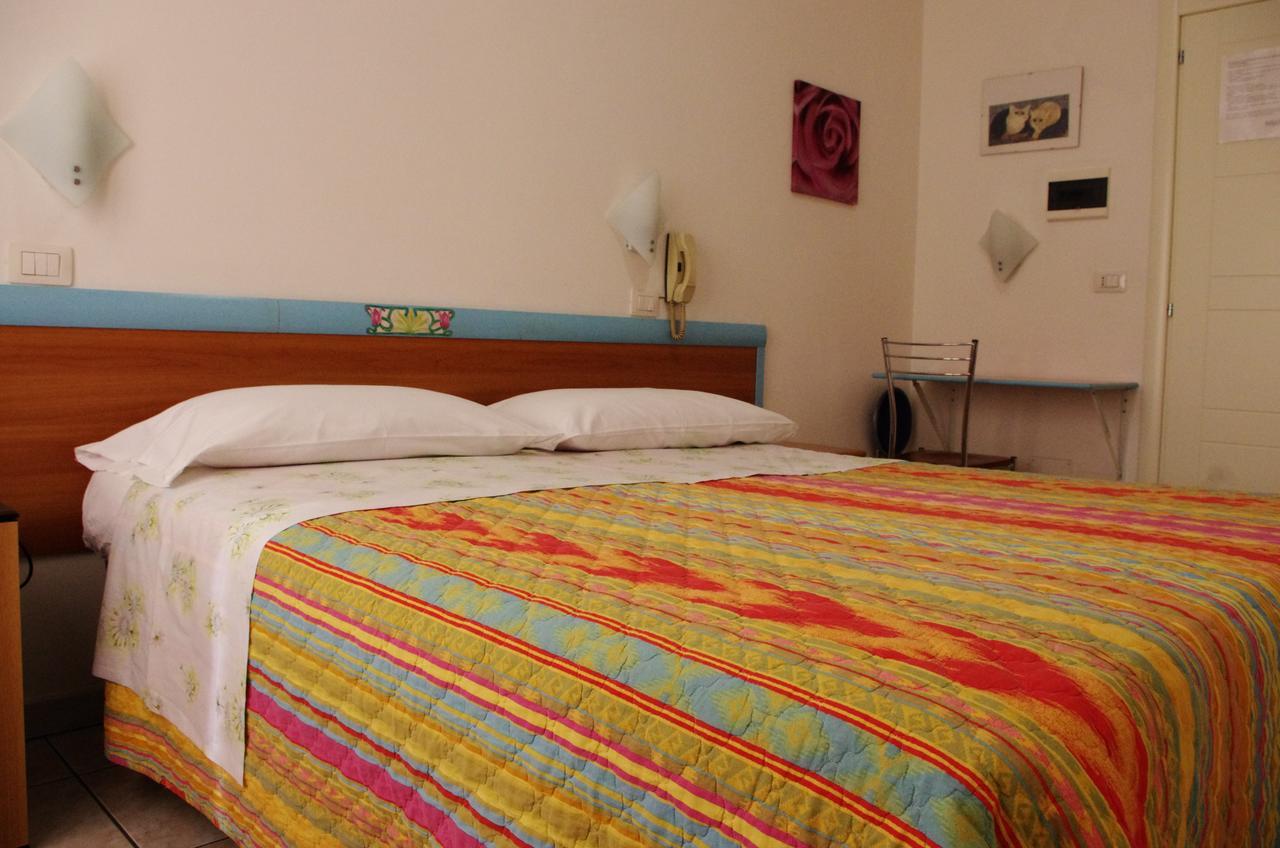 Hotel La Playa San Benedetto del Tronto Bagian luar foto