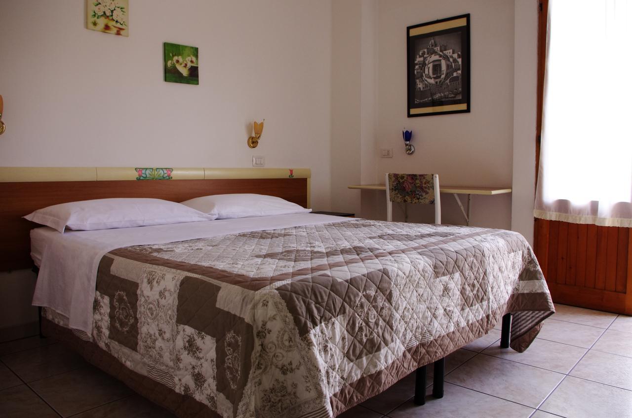 Hotel La Playa San Benedetto del Tronto Bagian luar foto